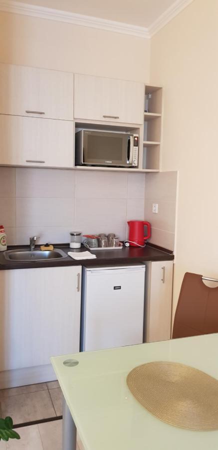 Rozsa Apartmanhaz Сегед Экстерьер фото