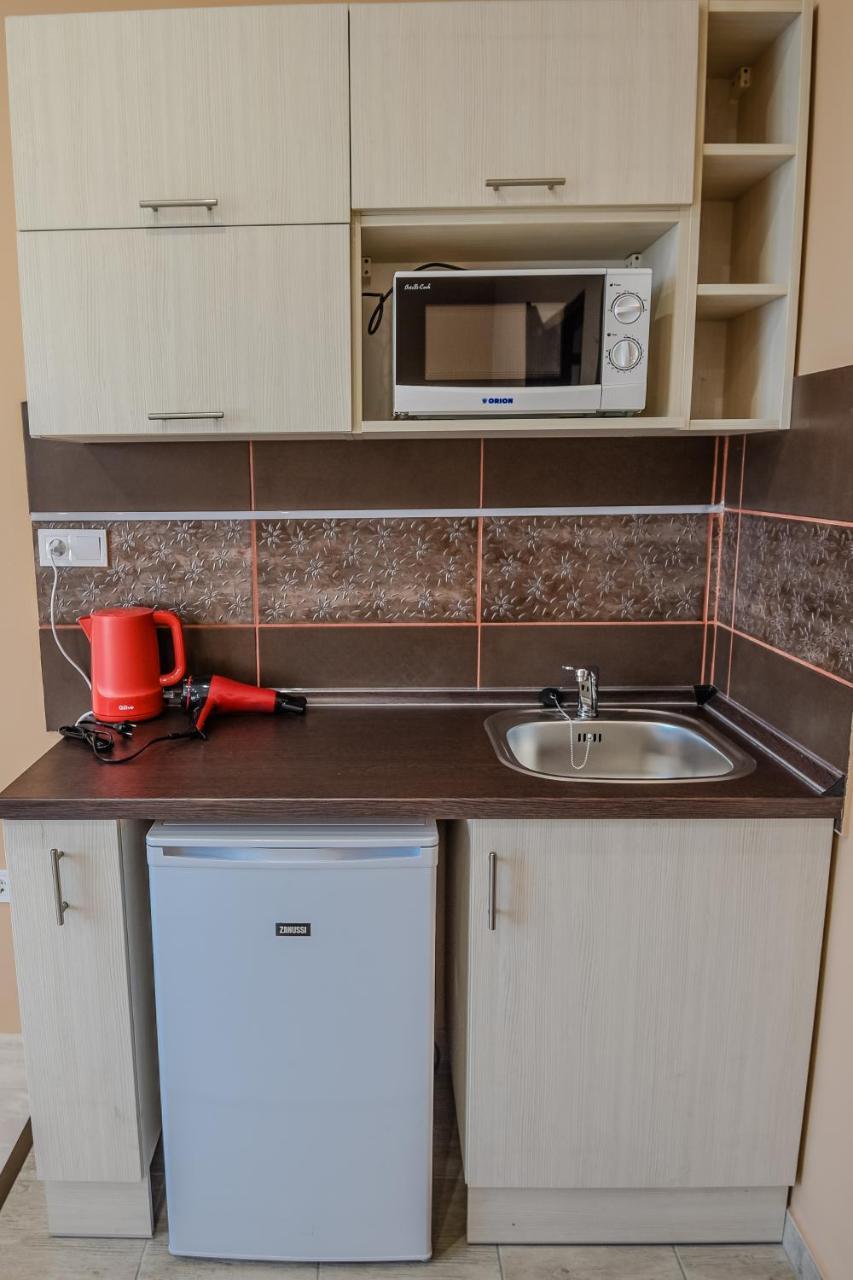 Rozsa Apartmanhaz Сегед Экстерьер фото